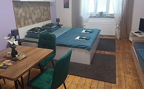 Ubytovaní U Dvora